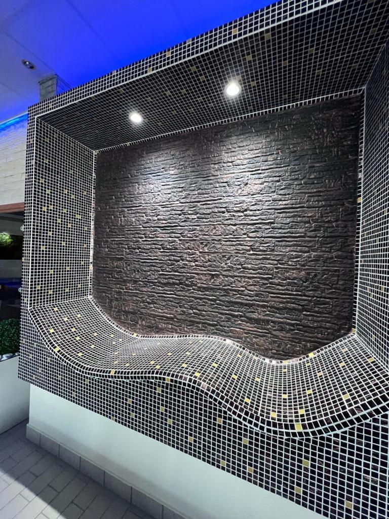 Aparthotel "Poseidon" Centar Stari Banovci Exterior foto
