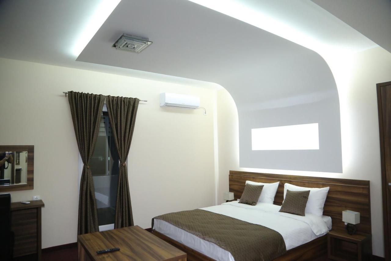 Aparthotel "Poseidon" Centar Stari Banovci Exterior foto